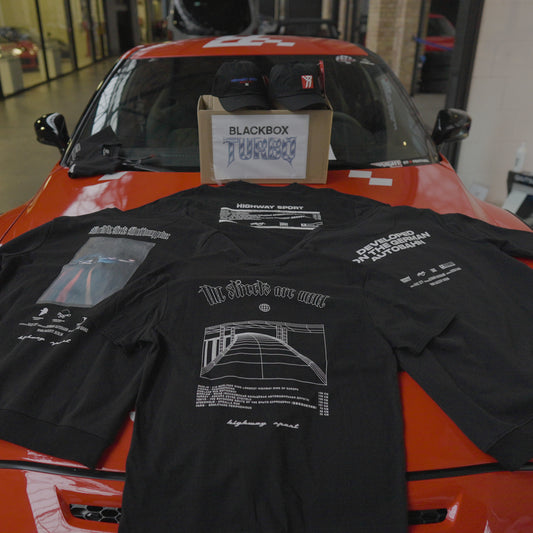 Black Box TURBO - 2 Shirts + 2 Sweatshirts + 1 Cap